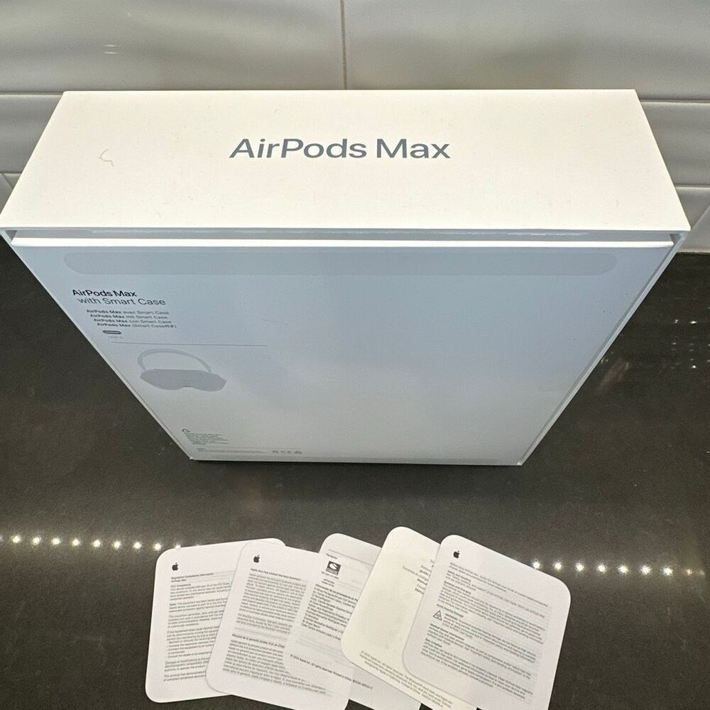 AirPods Max Box - Picture 2 of 7